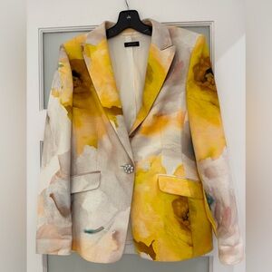 Basler beautiful blazer 💛